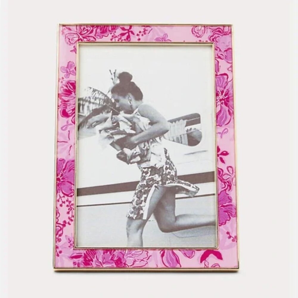 NWT Lilly Pulitzer Parigi Pink Supporting Squad 4x6 Photo Frame